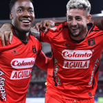 Jugadores de América de Cali celebran el triunfo 4-1 sobre Atletico Nacional.Foto Dimayor