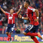 En el cierre de la quinta fecha del fútbol colombiano, Independiente Medellín e Independiente Santa Fe protagonizaron un entretenido empate 1-1 en el Atanasio Girardot. El duelo disputado en la capital antioqueña se decidió gracias a un error en salida del cuadro capitalino que a la postre aprovechó Yairo Moreno y un posterior golazo de cabeza de Julián Millán. Foto Dimayor