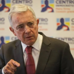 Exsenador Alvaro Uribe Vélez