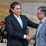 Gustavo Bolívar y Gustavo Petro en la Casa de Nariño.Foto Presidencia