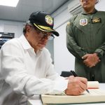 Presidente Gustavo Petro suspende cese al fuego y ordena reanudación de operaciones militares ofensivas contra el Estado Mayor Central de las Farc