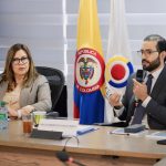 Luz Adrinana Camargo, fiscal General de la Nación; Carlos Mario Zuluaga, contralor general encargado. Foto: Fiscalía