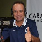 Gustavo ‘Tato’ Sanint narrador radial de fútbol de Caracol Radio