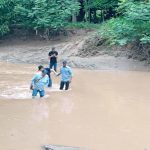La ministra de Ambiente y Desarrollo Sostenible, Susana Muhamad, advirtió hoy sobre el riesgo que enfrentan 669 municipios por deslizamientos de tierra provocados por las intensas lluvias caídas recientemente en el país.
