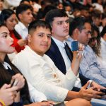 el presidente Gustavo Petro se vio confrontado por un grupo de jóvenes exigentes que manifestaron abiertamente su descontento con la falta de soluciones concretas por parte del gobierno.Foto Alexa Rochi,Presidencia