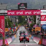 El ciclista italiano del equipo Decathlon AG2R Andrea Vendrame ha ganado, este viernes, la decimonovena etapa del Giro de Italia de 2024, en Sappada, en solitario