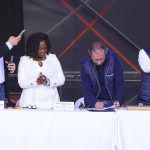 La reforma pensional de Colombia se convirtió hoy en ley, después que el presidente Gustavo Petro la firmara durante la celebración de un acto en la céntrica Plaza Bolívar de esta capital..Foto Presidencia