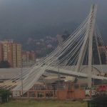 puente peatonal en su costado occidental colapsó Cr 11 Cl 103, ...5