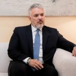 La Fundación Santa Fe aseguró que el estado del expresidente Iván Duque no reviste gravedad y que se mantiene estable