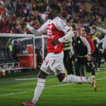 Maravilloso que el primer gol de Yílmar Velásquez con Santa Fe haya llegado en un clásico. Foto @Santa Fe