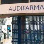 El Ministro de Salud Guillermo Alfonso Jaramillo, instauró una denuncia penal en contra del representante legal y los directivos de la gestora farmacéutica AUDIFARMA, con el fin de determinar el grado de autoría, responsabilidad y participación dentro del delito de acaparamiento de medicamentos.