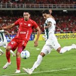 América de Cali empató 1-1, con un gol de Jean Pestaña en el minuto 96, con el Racing de Montevideo este martes 27 de mayo en la última jornada del Grupo C de la Copa Sudamericana y consiguió, in extremis, el cupo para jugar la repesca por un cupo a los octavos.@Sudamericana