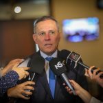 El presidente del Senado, Efraín Cepeda, recalcó que Gustavo Petro no tiene sustento jurídico para sacar la consulta popular.