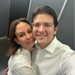 Maria Claudia Tarazona esposa  y Miguel Uribe Turbay