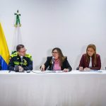 La Fiscal General Luz Adriana Camargo aseguró que se investiga el atentado a Miguel Uribe como posible ataque político, aunque no hay confirmación.