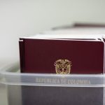 Ese contrato se ejecutaría a partir del 1 de abril de 2026 y al mismo tiempo en Colombia se encargará la Imprenta Nacional, tal como lo indica el convenio que se firmó con la Cancillería.