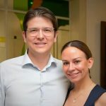 Tras dos meses de estar hospitalizado, el senador Miguel Uribe Turbay será sometido a un nuevo procedimiento. Así lo anunció su esposa María Claudia Tarazona a través de la red social Instagram, aunque no precisó qué tipo de operación será.