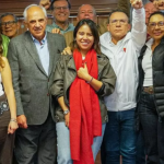 Al menos una quincena de movimientos, partidos y representantes de organizaciones sindicales conformaron aquí lo que dieron en llamar un frente amplio de fuerzas progresistas, liberales y de izquierda, cuya ambición es tener representación en el Congreso