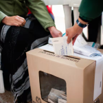 La Registraduría aseguró que ya está impreso el 100% del material electoral, listo para su distribución.