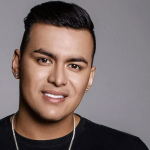 El Instituto Nacional de Medicina Legal y Ciencias Forenses confirmó que ya fue identificado el cadáver del reconocido cantante Yeison Jiménez, quien falleció en un trágico accidente aéreo el pasado sábado 10 de enero entre Paipa y Duitama, Boyacá.