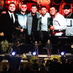 El multitudinario homenaje a Yeison Jiménez se realizó el 14 de enero de 2026 en el Movistar Arena de Bogotá, donde miles de fanáticos se reunieron para despedir al artista.