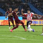 Amargo, para el olvido y con mucho para desear fue el debut de Junior en la Liga, al caer 0-2 con Deportes Tolima, equipo que supo sacar un gran resultado pese a terminar con nueve hombres.