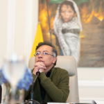 El presidente Gustavo Petro lanzó fuertes críticas contra la ponencia del magistrado de la Corte Constitucional, Carlos Camargo, relacionada con los decretos tributarios expedidos en el marco de la emergencia económica. Foto Presidencia