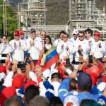 La presidenta encargada de Venezuela, Delcy Rodríguez, ratificó hoy la defensa de la patria como requisito fundamental en la actual coyuntura y la disposición de entablar un diálogo con Estados Unidos bajo el principio de la soberanía.