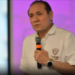 El ministro del Trabajo Antonio Sanguino, quien acompañó el proceso, celebró el aval y llamó a la ciudadanía a respaldar el proceso de recolección de firmas.