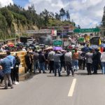 Protestas en la frontera norte de Ecuador por aranceles a Colombia