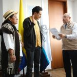 Iván Cepeda y Aida Quilcué durante su inscripción en la Registraduría. Foto: Campaña Iván Cepeda.
