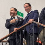 Abelardo De La Espriella presenta a José Manuel Restrepo como su fórmula vicepresidencial