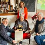 Doña Lucy con sus hijos Ernesto, Nora y María Elvira