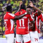 Independiente Santa Fe logró una valiosa victoria como visitante tras derrotar 1-2 a Bucaramanga en un partido dinámico y bien disputado.@SantaFe