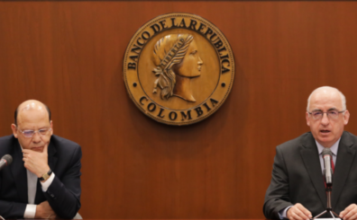 Ministro de Hacienda, Germán Ávila, y el gerente del Banco de la República, Leonardo Villar. Foto Banco de la República.png