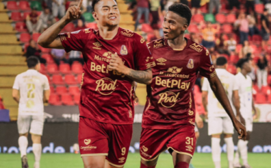 Tolima golea a Águilas en el arranque de la fecha 15 de la liga colombiana y se acomoda en lo alto de la tabla de posiciones.@cdtolima