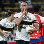 El equipo bogotano le dio vuelta al marcador en el segundo tiempo y se instala en zona de clasificación.@InterBogOficial