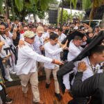 Al cierre de gira por Santander y Huila, el candidato presidencial del Pacto Histórico, Iván Cepeda Castro, dirigió una carta al periodista Felipe López en la que aclaró la información publicada por la revista Cambio respecto a la financiación de la campaña presidencial.