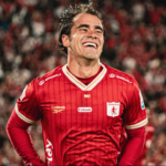 El primer golpe llegó al minuto 24, luego de una buena jugada colectiva que terminó con la definición de Tomás Ángel, quien marcó su primer gol con América tras una asistencia precisa de Bryan Correa.@AmericadeCali