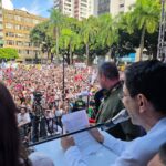 El candidato presidencial Iván Cepeda estuvo esta tarde en Pereira en un evento de campaña; desde allí se volvió a referir al debate que propuso con la senadora del Centro Democrático Paloma Valencia y el abogado Abelardo de la Espriella.