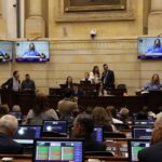 Debates presidenciales y política de paz centran intervenciones de Paloma Valencia e Iván Cepeda en la Plenaria