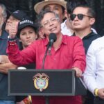 El presidente de Colombia, Gustavo Petro, expresó hoy que una Asamblea Nacional Constituyente es el único camino para garantizar los derechos básicos de la ciudadanía y enfrentar el flagelo de la corrupción.