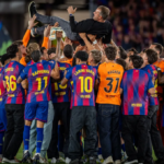 El Barcelona selló su coronación en la Liga Española de fútbol en el Spotify Camp Nou, a falta de tres jornadas, tras derrotar hoy 2-0 a su archirrival, el Real Madrid.