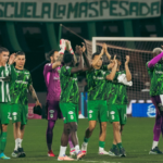 Nacional firmó una auténtica exhibición ofensiva en el Estadio Atanasio Girardot y goleó 7-1 a Internacional de Bogotá para asegurar su clasificación a las semifinales de la Liga BetPlay.