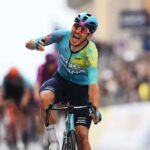 El italiano Davide Ballerini ganó hoy la sexta etapa del Giro de Italia en Nápoles