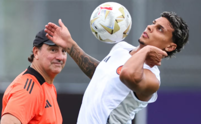 El director técnico Néstor Lorenzo presentó de forma pública la prelista oficial de 55 jugadores convocados de la Selección Colombia Masculina de Mayores para la Copa Mundial de la FIFA 2026. Foto FCF