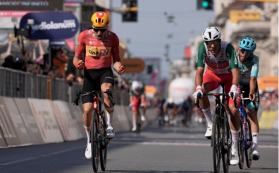 El ciclista noruego Fredrik Dversnes ganó hoy la etapa 15 del Giro de Italia 2026, disputada 157 kilómetros entre Voghera y esta ciudad.
