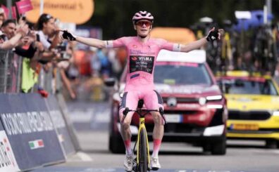 El danés Jonas Vingegaard (Visma Lease a Bike) firmó hoy una victoria de autoridad en la decimosexta etapa del Giro de Italia, disputada entre Bellinzona y Carí sobre 113 kilómetros, y dejó la carrera prácticamente decidida.