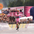 Jonas Vingegaard dejó sentenciado el Giro de Italia tras ganar la penúltima etapa, consolidando una amplia ventaja en la clasificación general antes del final en Roma.
