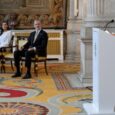 Apenas llegar a España, el Papa Leon XIV sacudió hoy a la opinión pública con mensajes contundentes en torno a la paz, contra la polarización y en favor del derecho internacional y el multilateralismo.